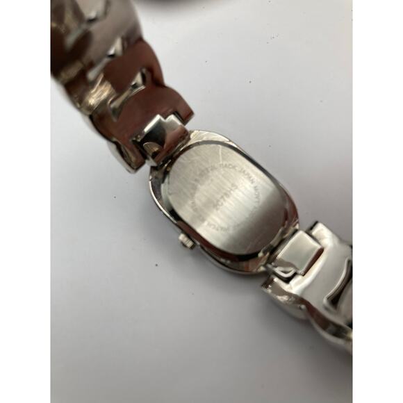 Very Nice  Vivani Quartz Clutch Bracelet Style Watch 18mm wide 22 long with Case - Picture 5 of 5